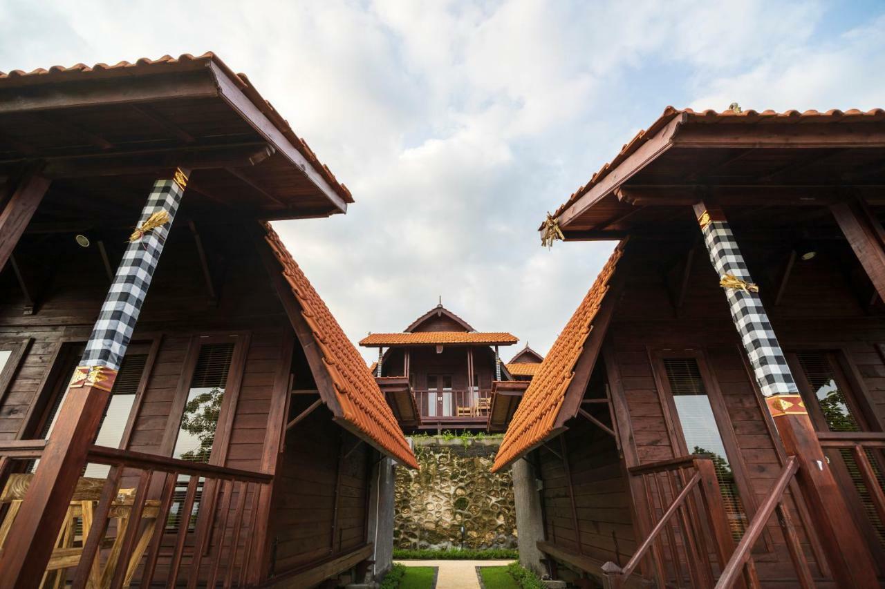 Star Semabu Resort Toyapakeh Exteriör bild