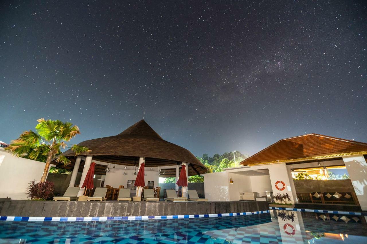 Star Semabu Resort Toyapakeh Exteriör bild